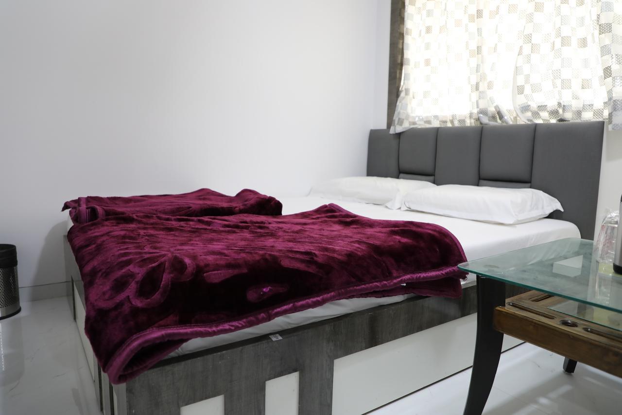 Hotel Pearl Navi Mumbai Eksteriør bilde