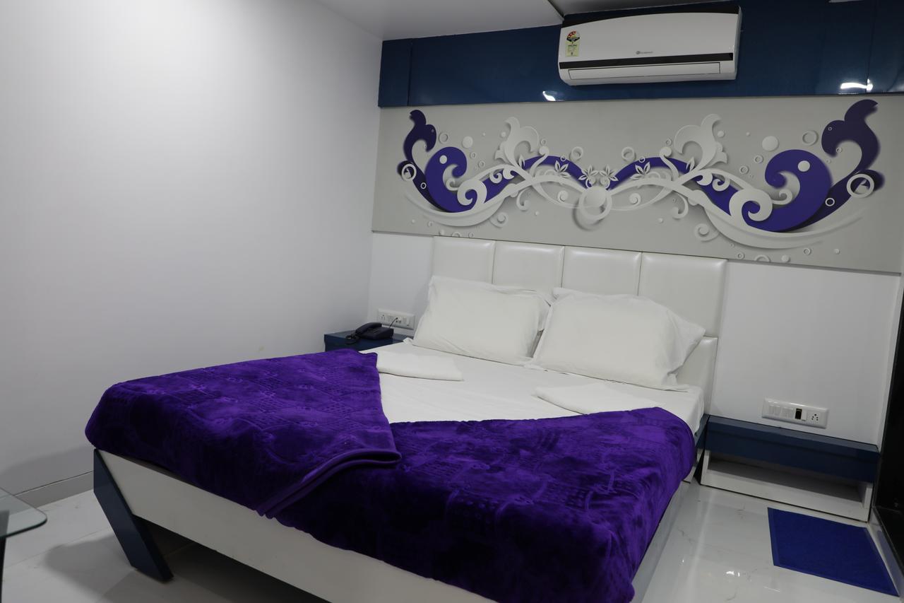 Hotel Pearl Navi Mumbai Eksteriør bilde