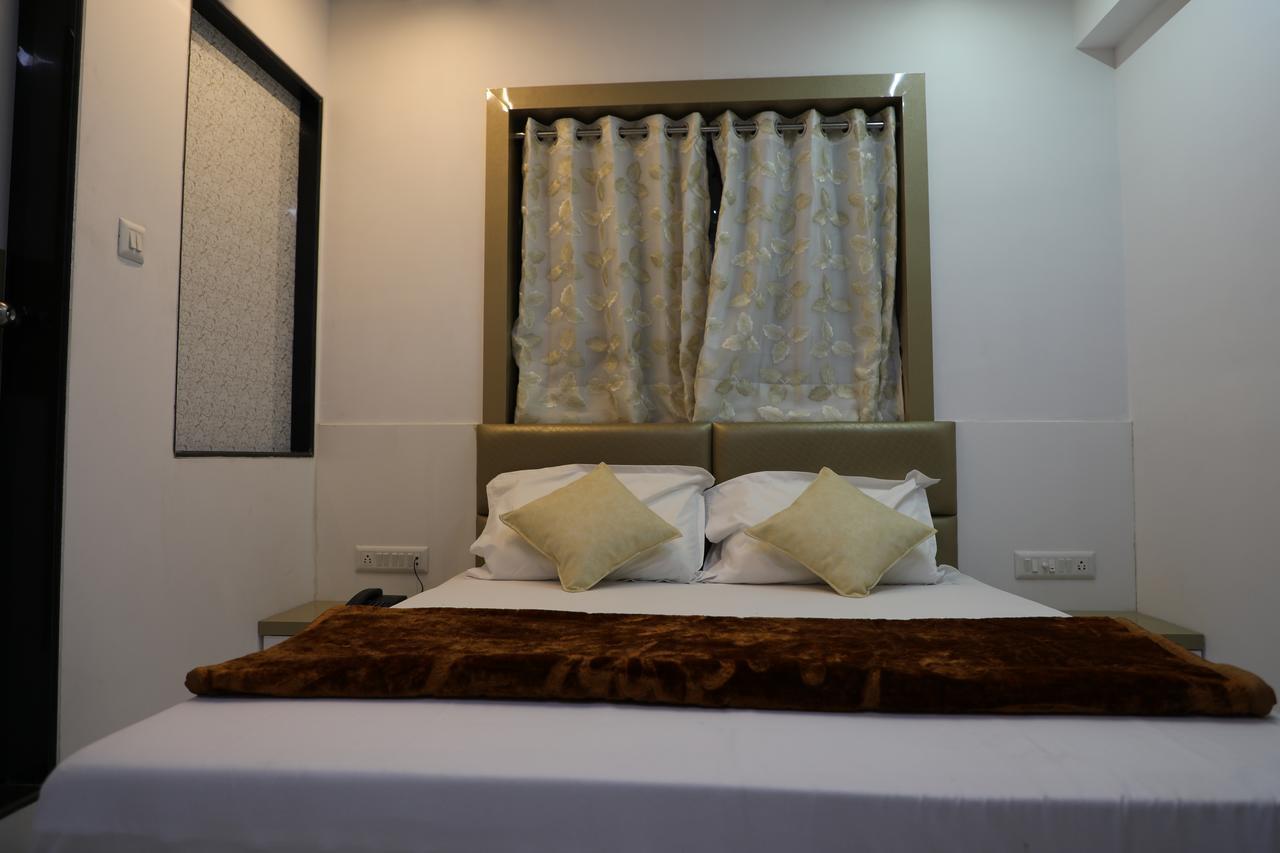 Hotel Pearl Navi Mumbai Eksteriør bilde