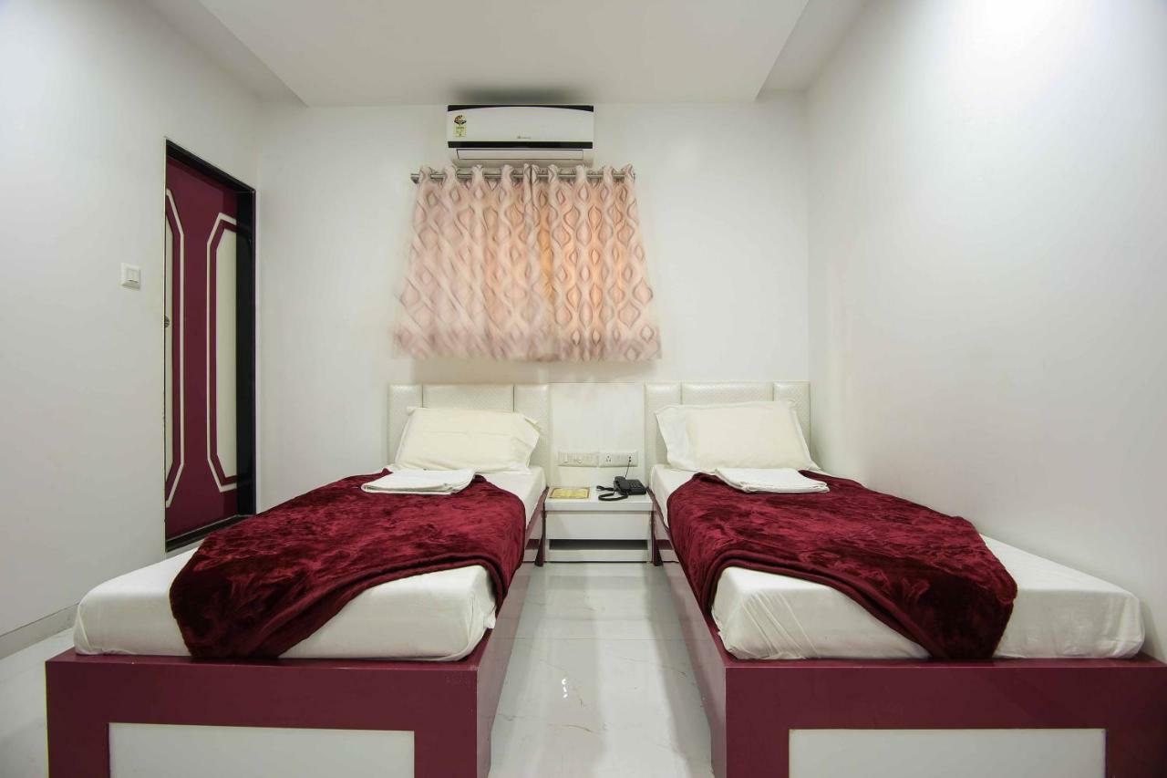 Hotel Pearl Navi Mumbai Eksteriør bilde