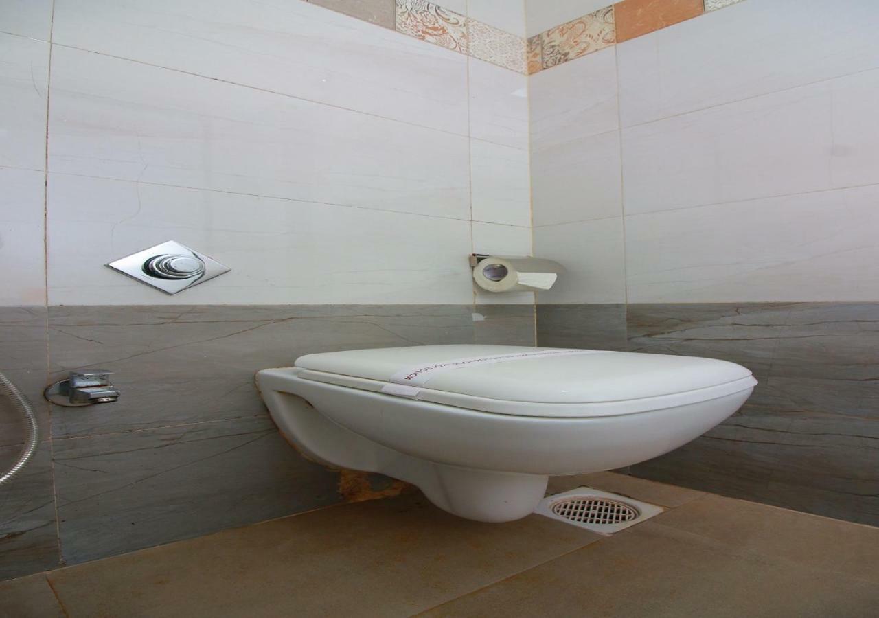 Hotel Pearl Navi Mumbai Eksteriør bilde